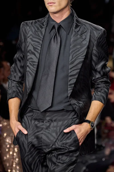 Look 76